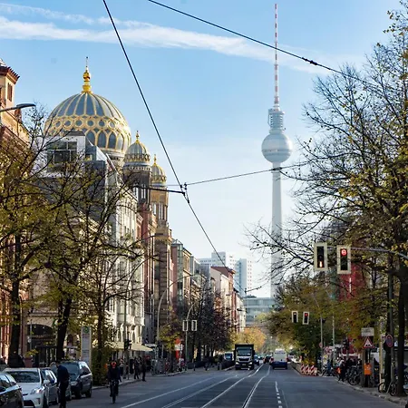 Homely Berlin - Chic Flat, City View, Subway, Cafe, River Exterior photo
