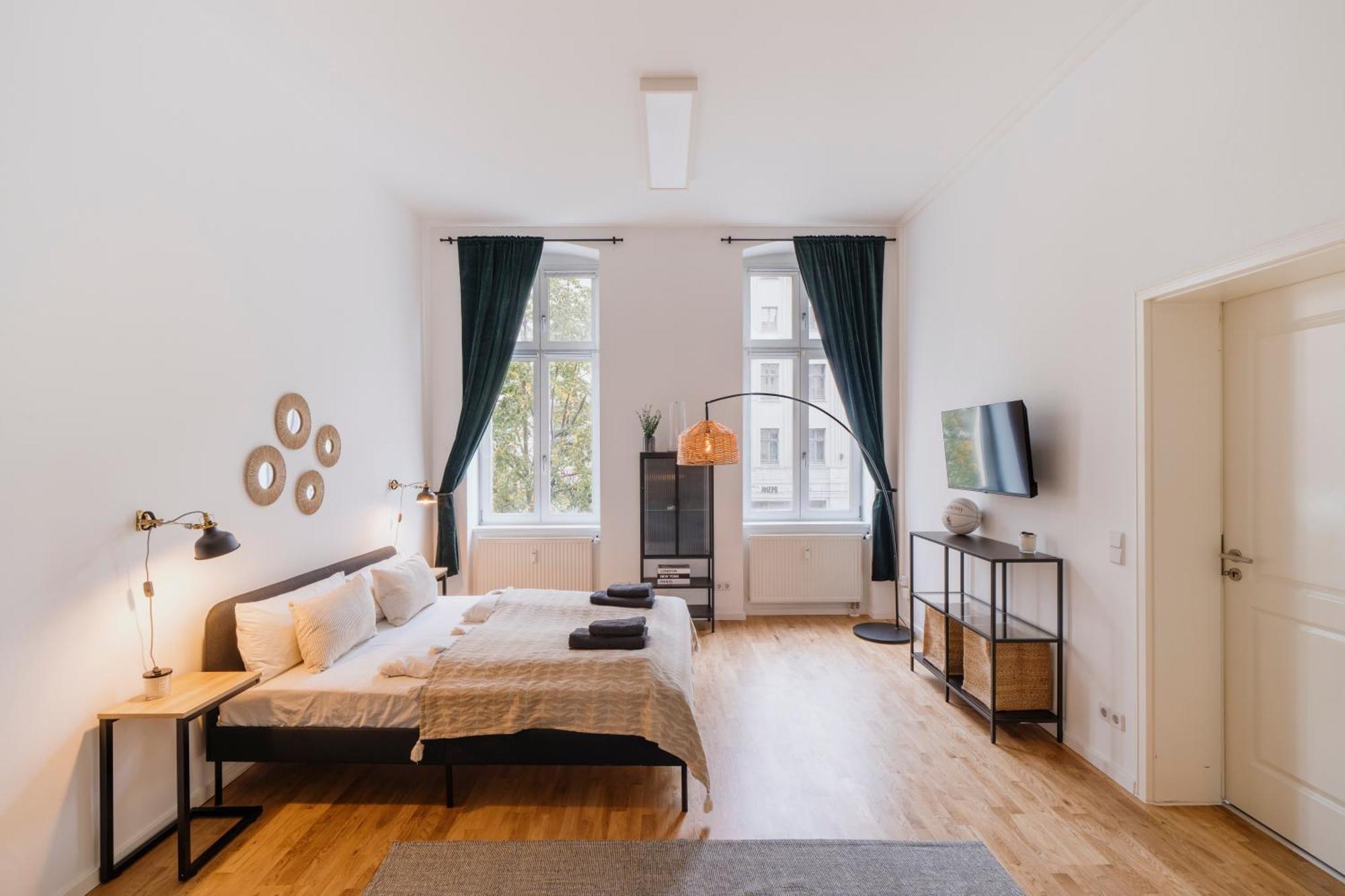 Homely - Chic Flat, View, Subway, Cafe, River *
