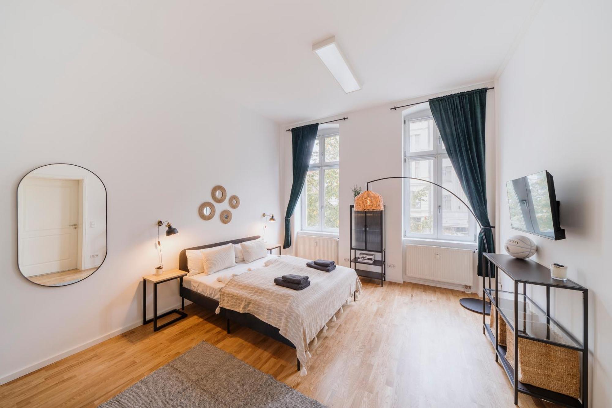 Апартаменты Homely - Chic Flat, View, Subway, Cafe, River *