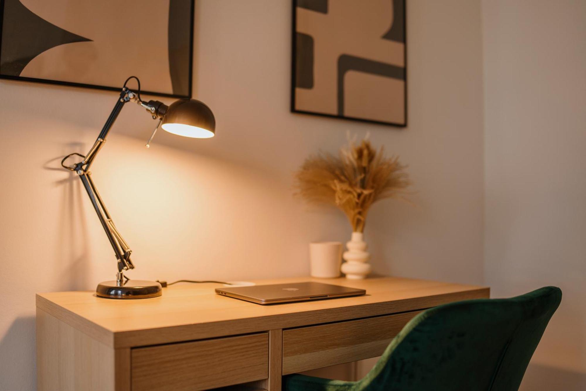 Homely - Chic Flat, View, Subway, Cafe, River Апартаменты Берлин